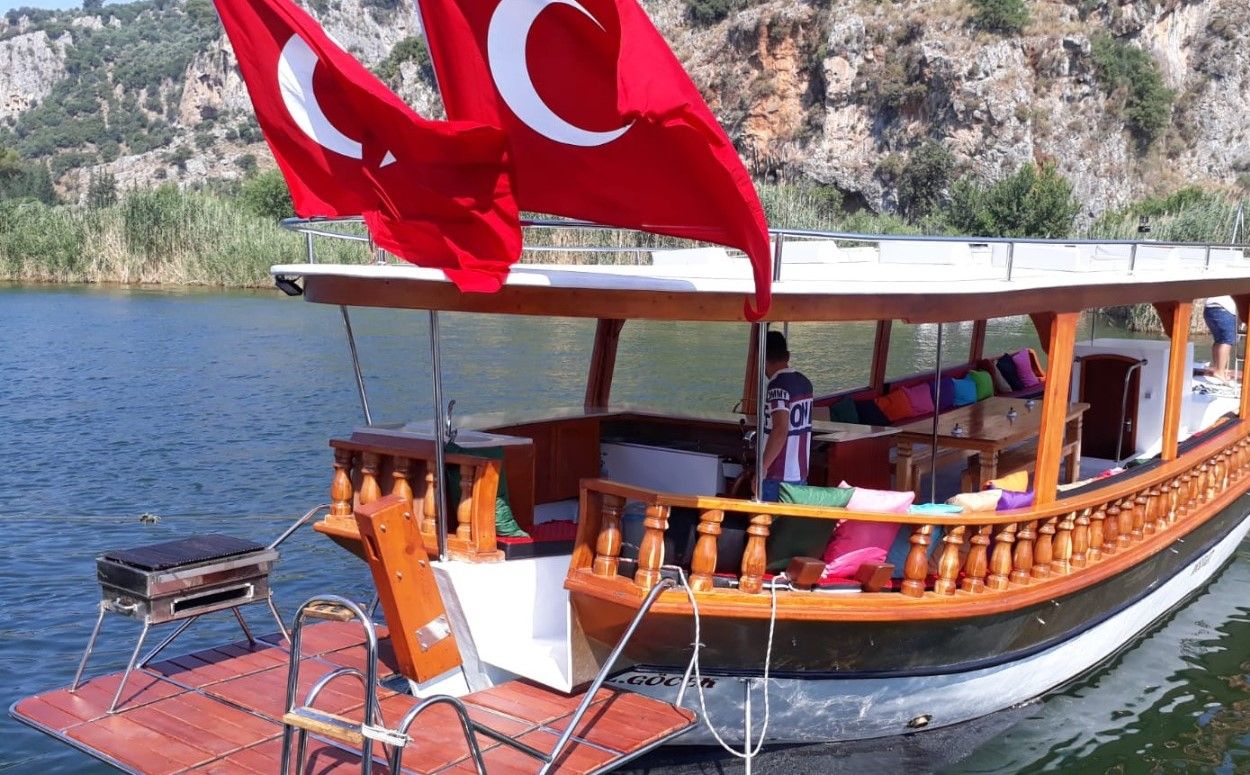 Ekincik Bay and Caves Boat Trip from Dalyan