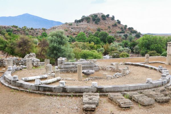 Dalyan Classic Boat Trip with Mudbaths and Turtle Beach